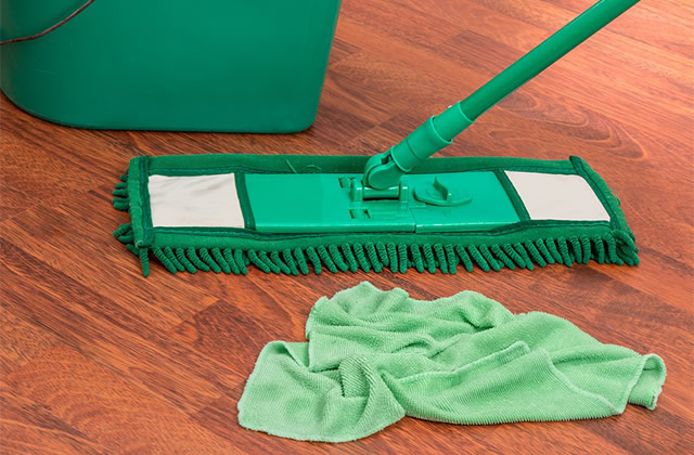使用地板清洁剂要注意哪些事项？地板清洁剂怎么使用？